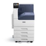 Vue de face de l'imprimante couleur Xerox® VersaLink® C7000 Vue de face de l'imprimante couleur Xerox® VersaLink® C7000
