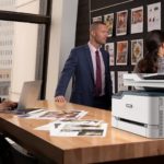 Xerox® C235 Multifunktionsprinter kontor mennesker