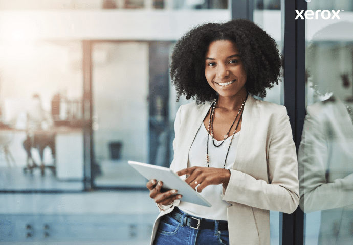 Representación visual de la estrategia comercial actualizada de Xerox, que destaca las innovaciones clave y las iniciativas estratégicas para el éxito.